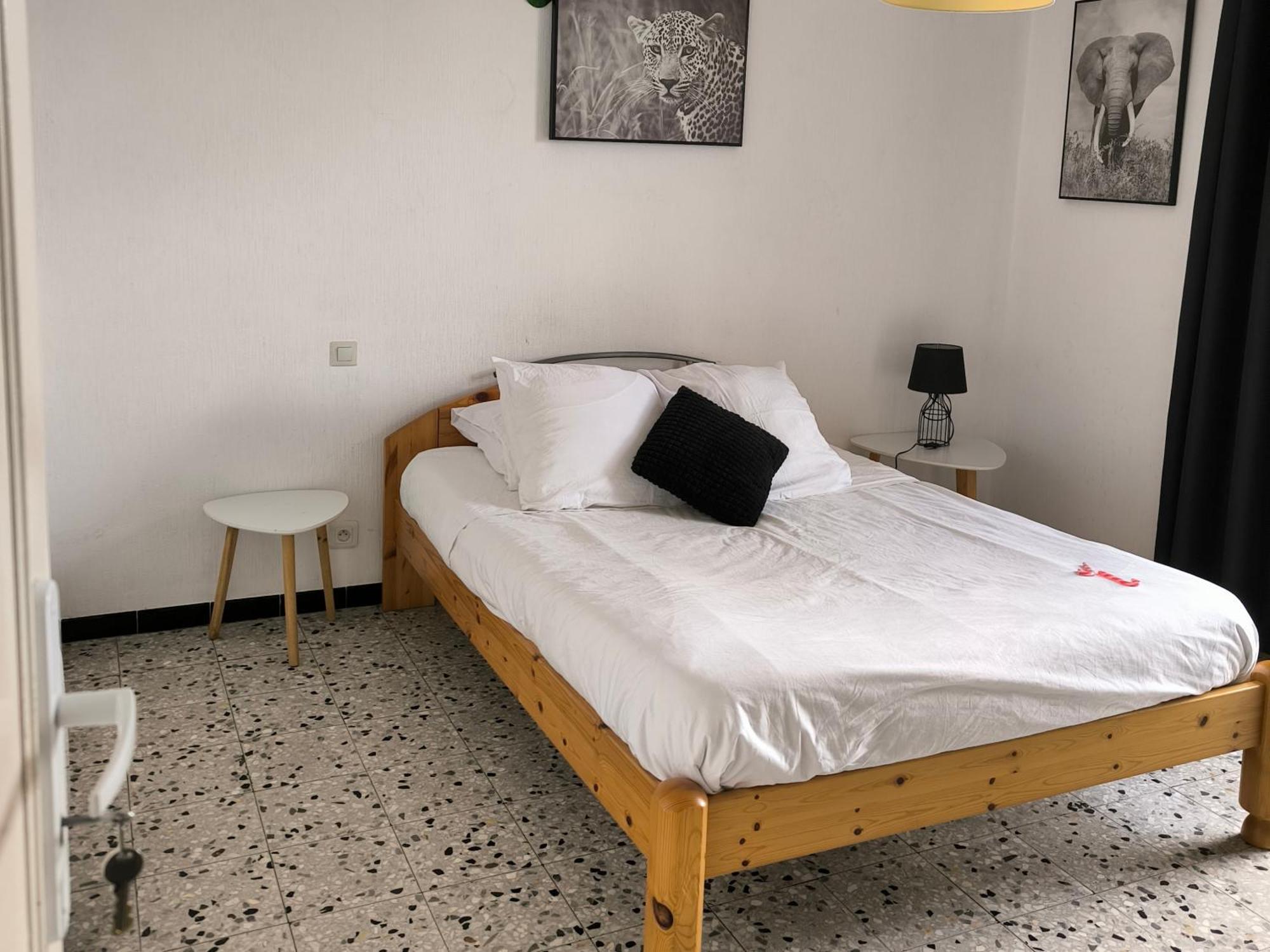 Chambre Double Avec Piscine Proche De Perpignan Rivesaltes Exteriér fotografie